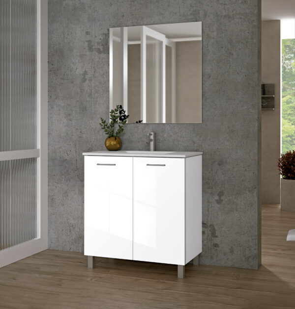 Mueble de baño blanco brillo de 2 puertas abatibles, modelo BASIC 3. Lavabo, grifo y espejo no incluidos.
