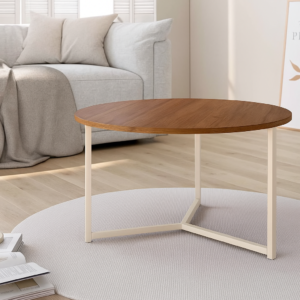 Mesa de centro redonda con estructura metálica en color marfil y sobre de melamina en acabado madera, 80 cm de diámetro
