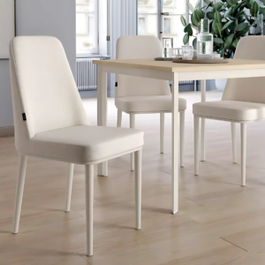 Silla Troncho tapizada moderna patas marfil – Azogue Home Murcia